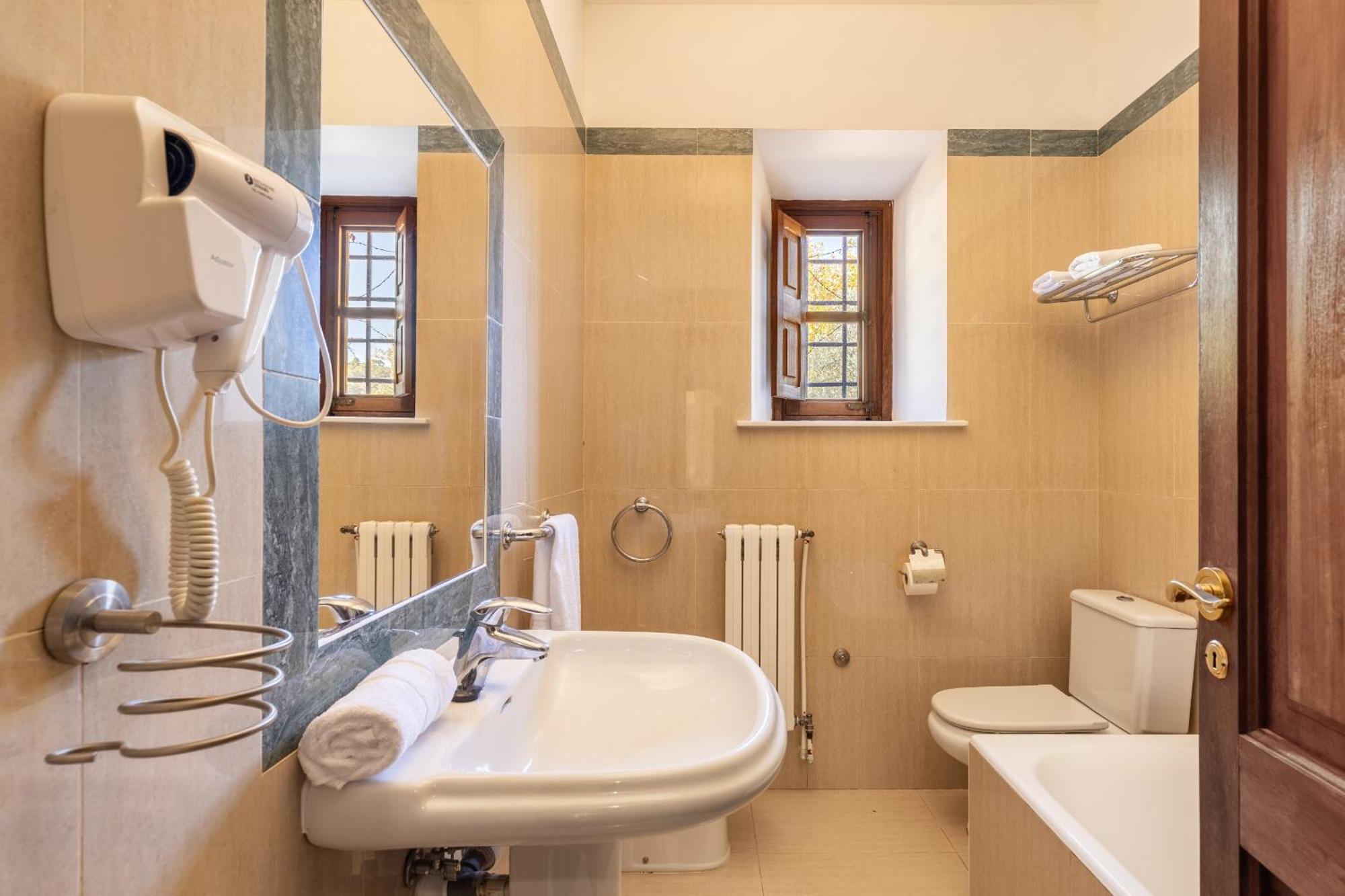 Villa Honor Vell - Hidden Valley Retreat *